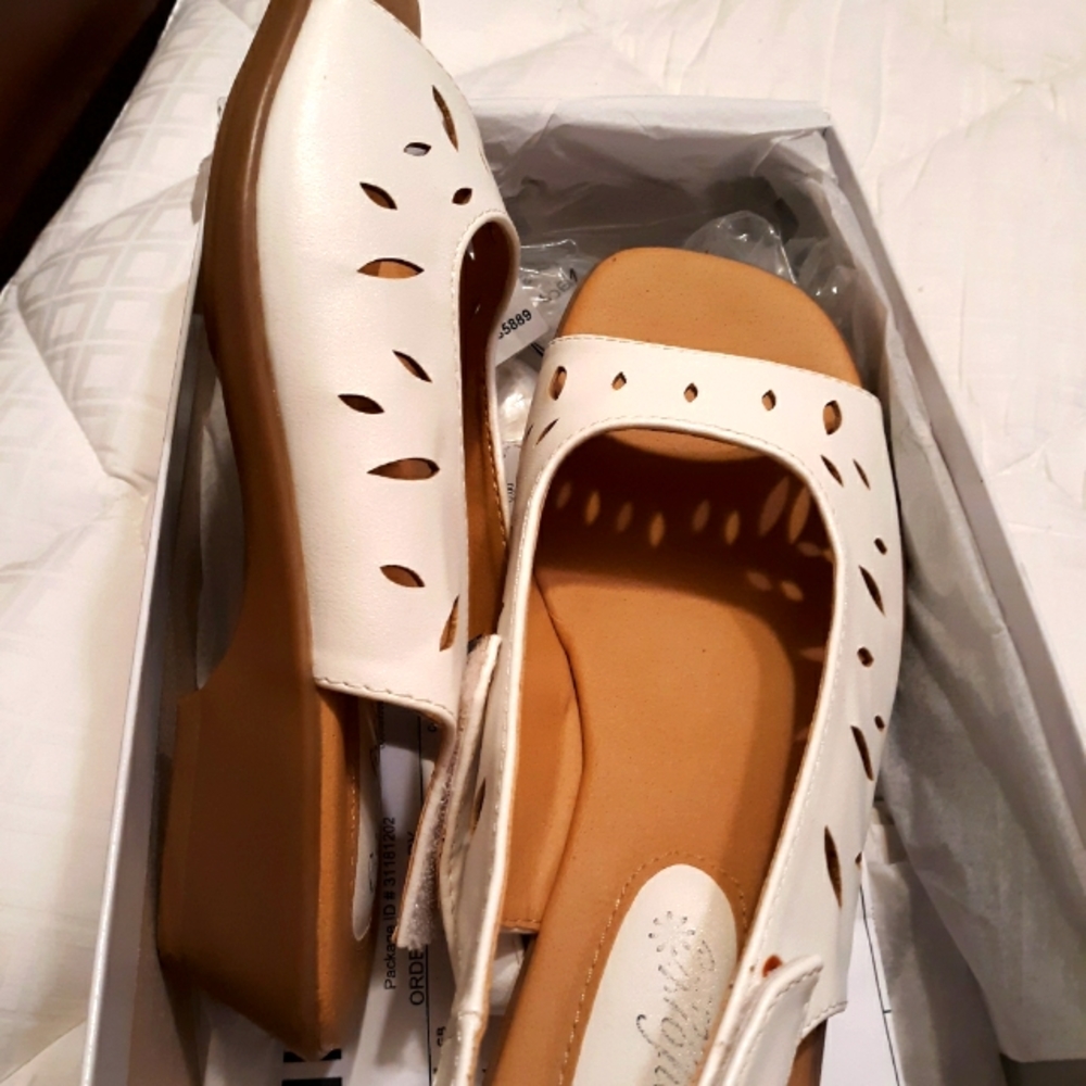 Sandals - Picture 1 of 1